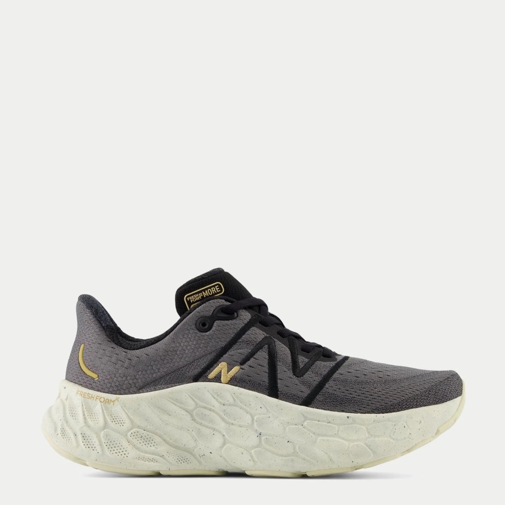 New Balance V4 Running Shoes